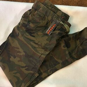Galaxy By Harvic Camouflage Pants